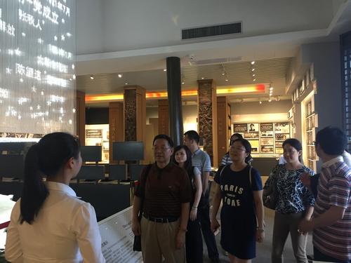 参观党史馆2 参观党史馆2