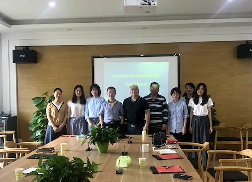 施旭合影 施旭合影